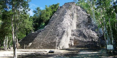 Tour Cobá Aldea Maya Pirámide